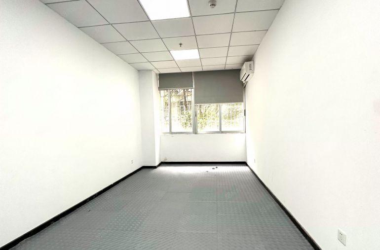 福田中心区附近小面积仓库出租，电商仓库，红木家具存放，超大货