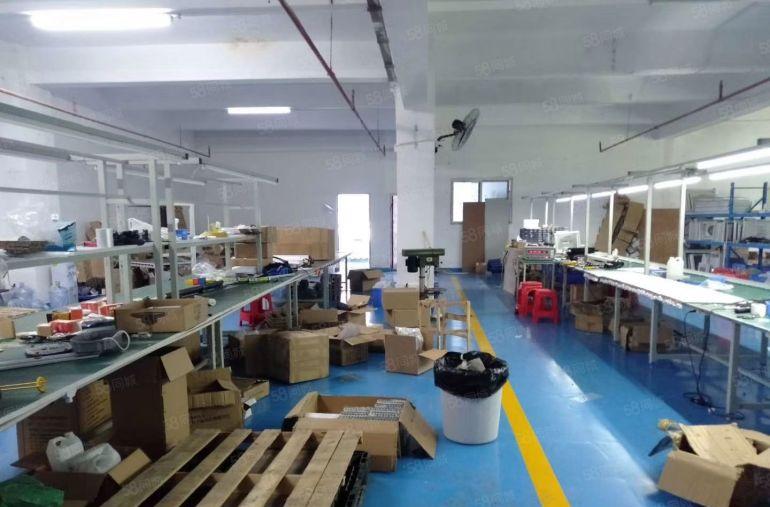 石岩北环路楼上620平米带装修厂房出租