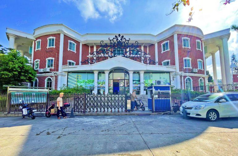 南山 独门独院5686平方 带超大空地 行业不限