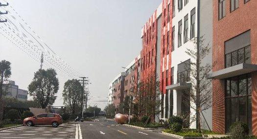 （出售）高速口3公里（高标准分层、独栋厂房）首层层高7.8米（三证齐）